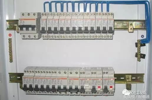 弱电从业者必知 配电箱内空气开关配线要求与工业插头规范详解